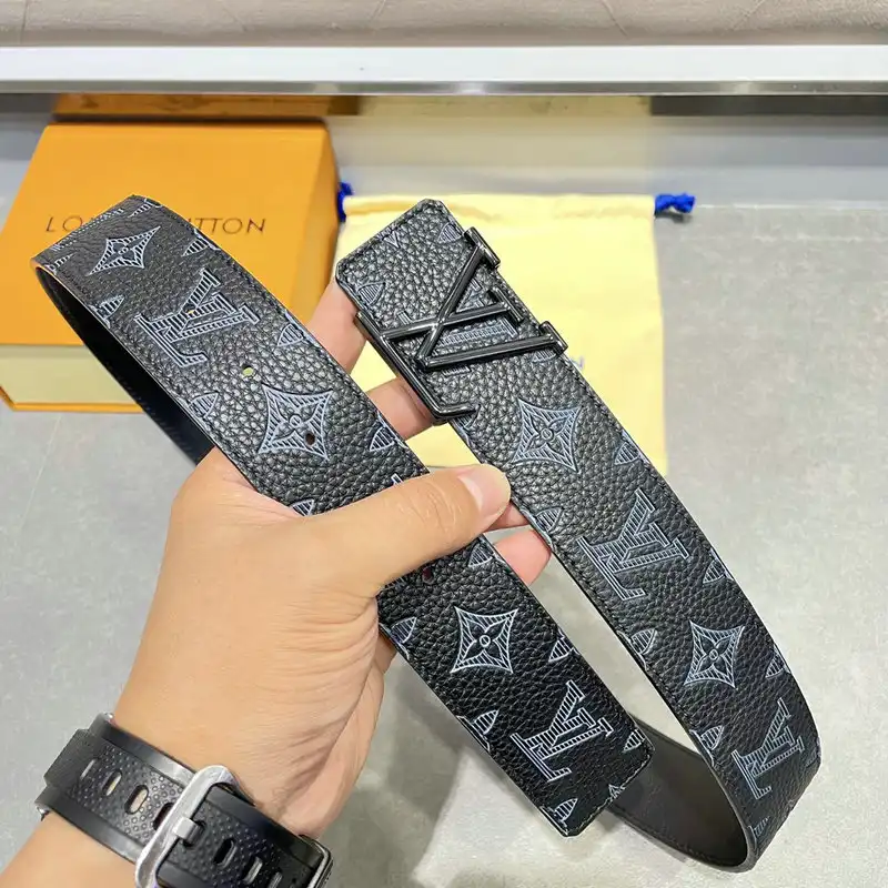 LV Belts 2104XF0005