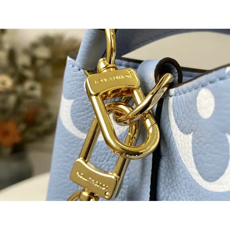 LV Bags 2105GV0082