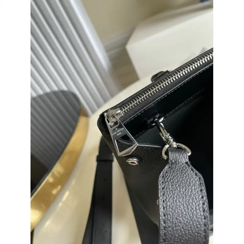 LV Bags 2105GV0091