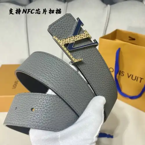 LV Belts 2106XA0141