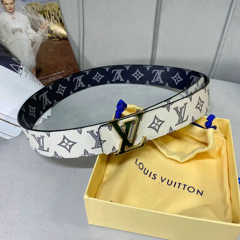 LV Belts 2106XA0153