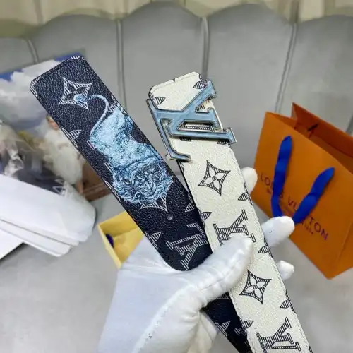 LV Belts 2106XA0154