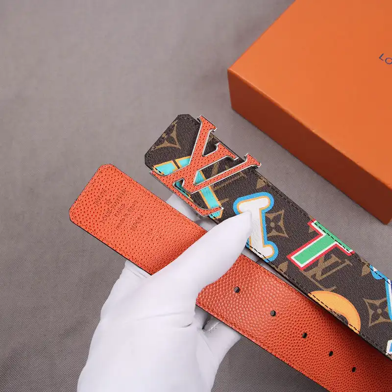 LV Belts 2106XA0165