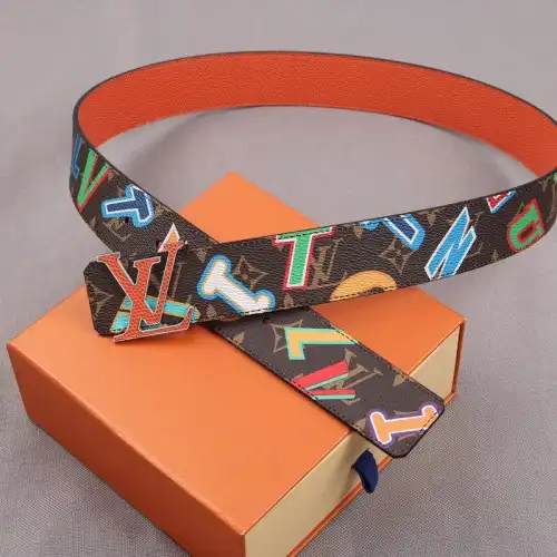 LV Belts 2106XA0165