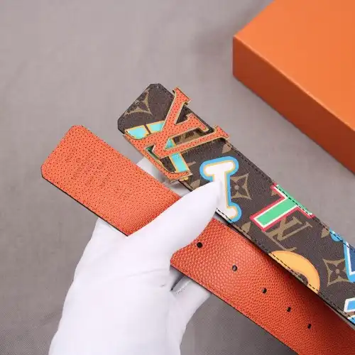 LV Belts 2106XA0166