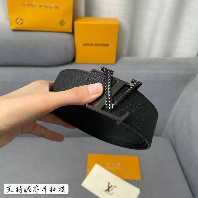 LV Belts 2106XA0181