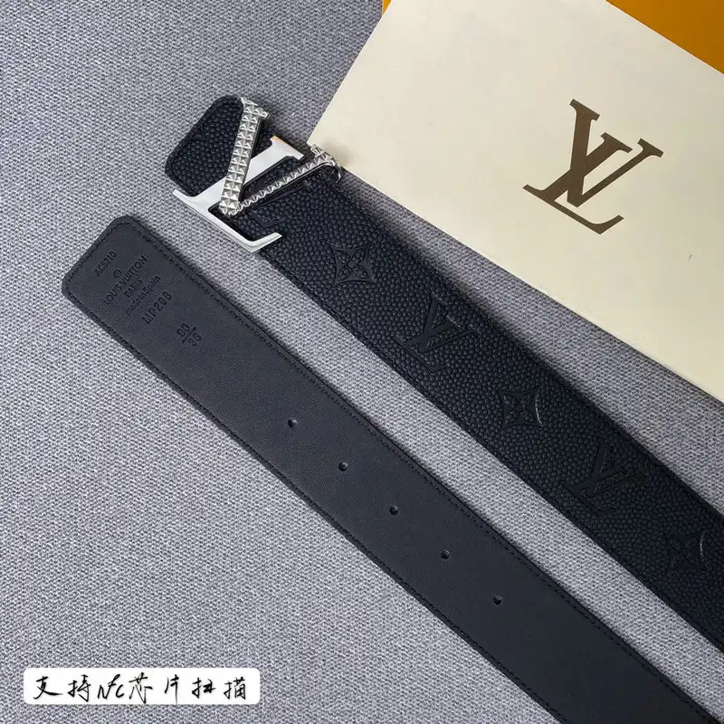 LV Belts 2106XA0182