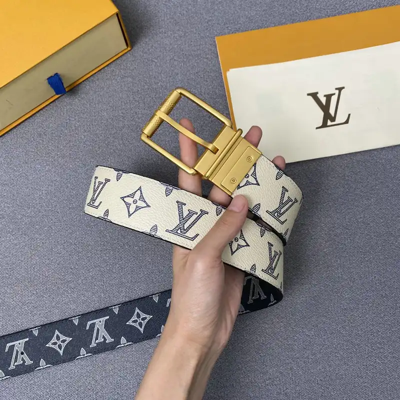 LV Belts 2106XA0185