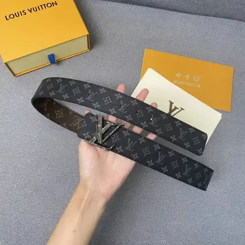 LV Belts 2106XA0189