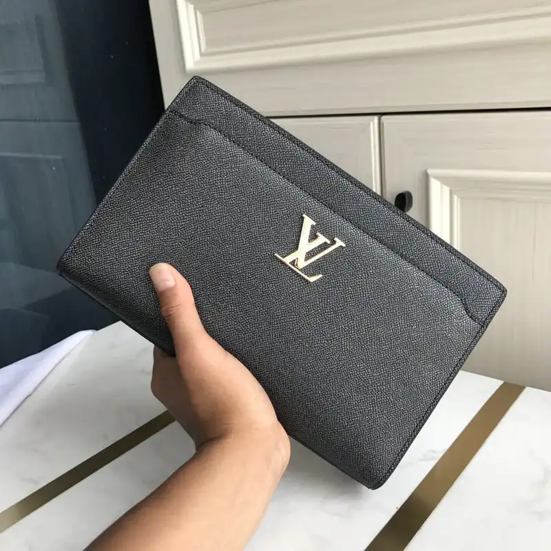 LV Bags 2106DJ0007