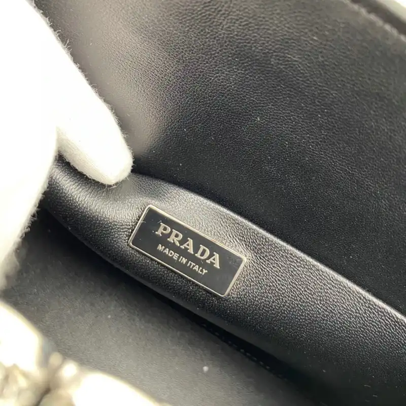 Prada Bags 2106DJ0021