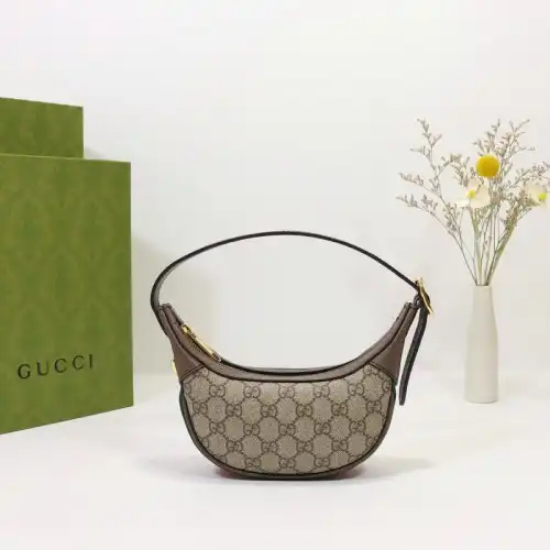 Gucci Bags 2106DJ0040