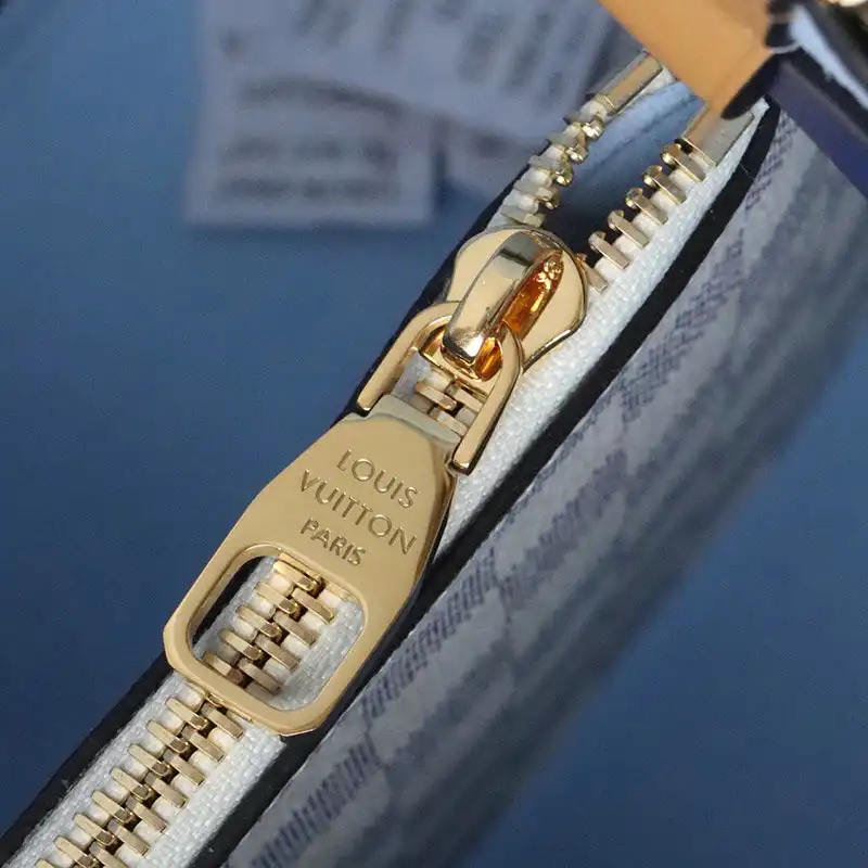 LV Bags 2106DJ0053