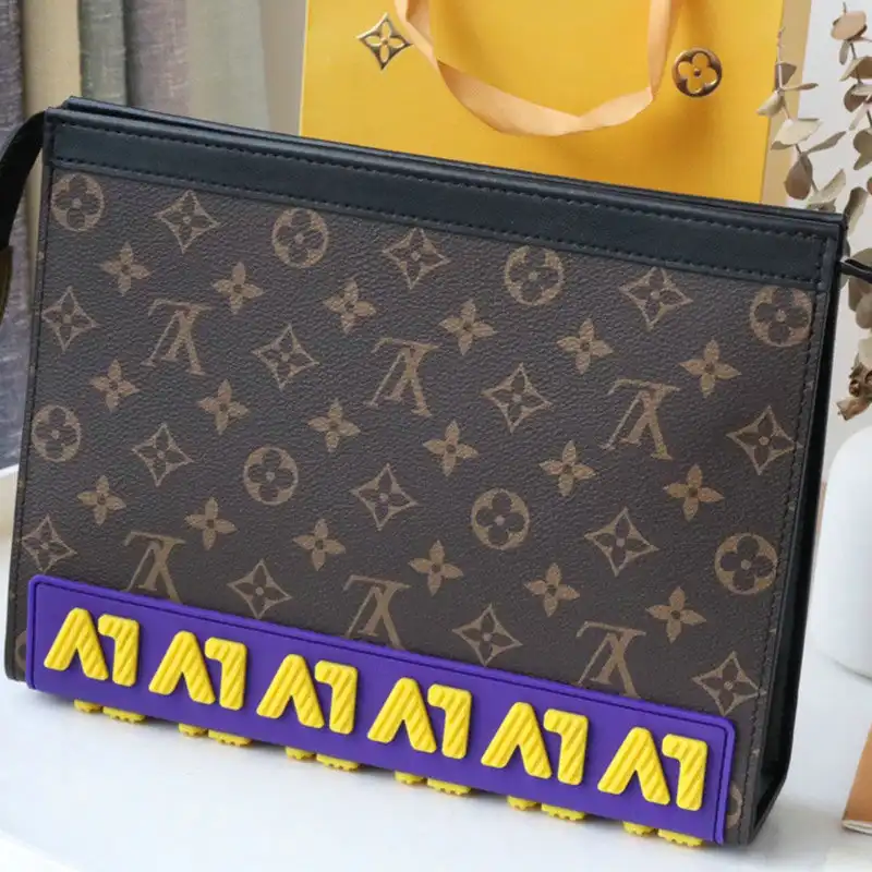 LV Bags 2106DJ0073