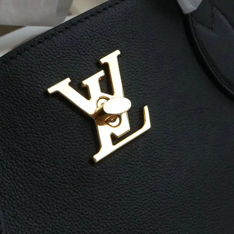 LV Bags 2106DJ0094