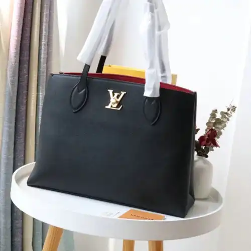 LV Bags 2106DJ0094