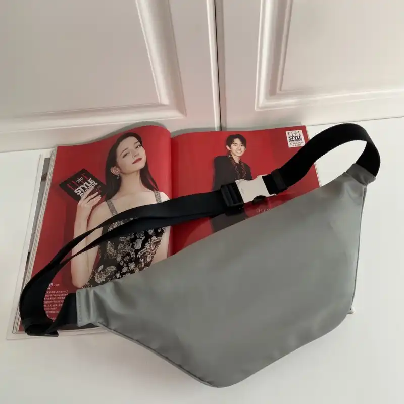 Prada Bags 2107YA0016