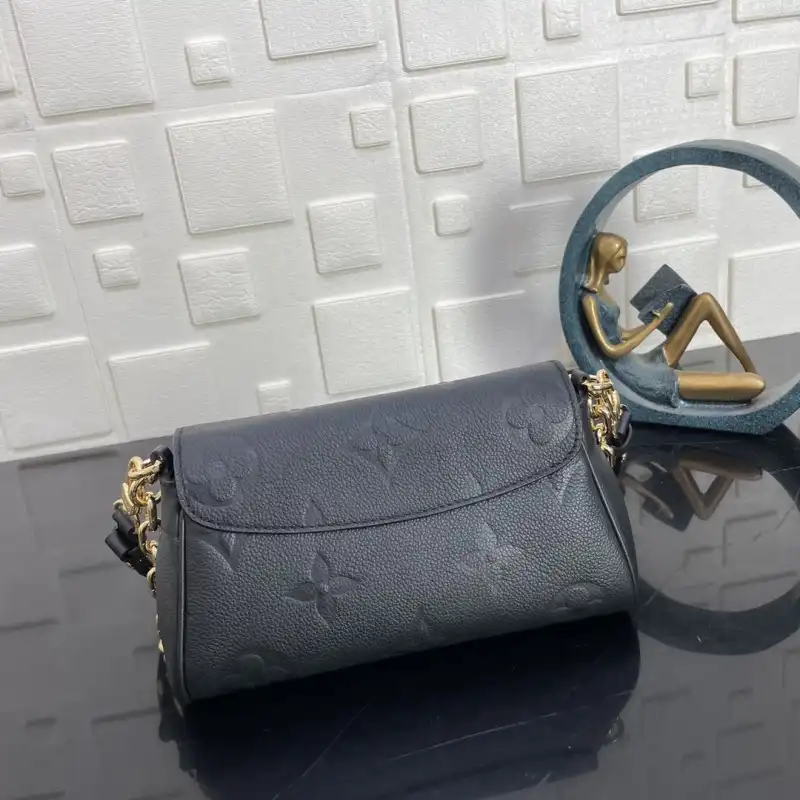 LV Bags 2107YA0092