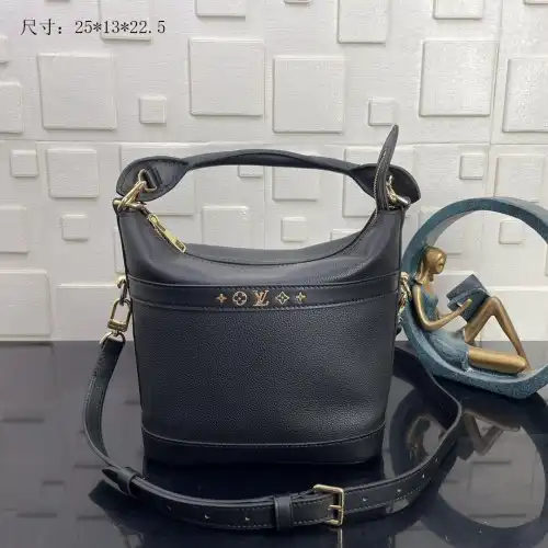 LV Bags 2107YA0097