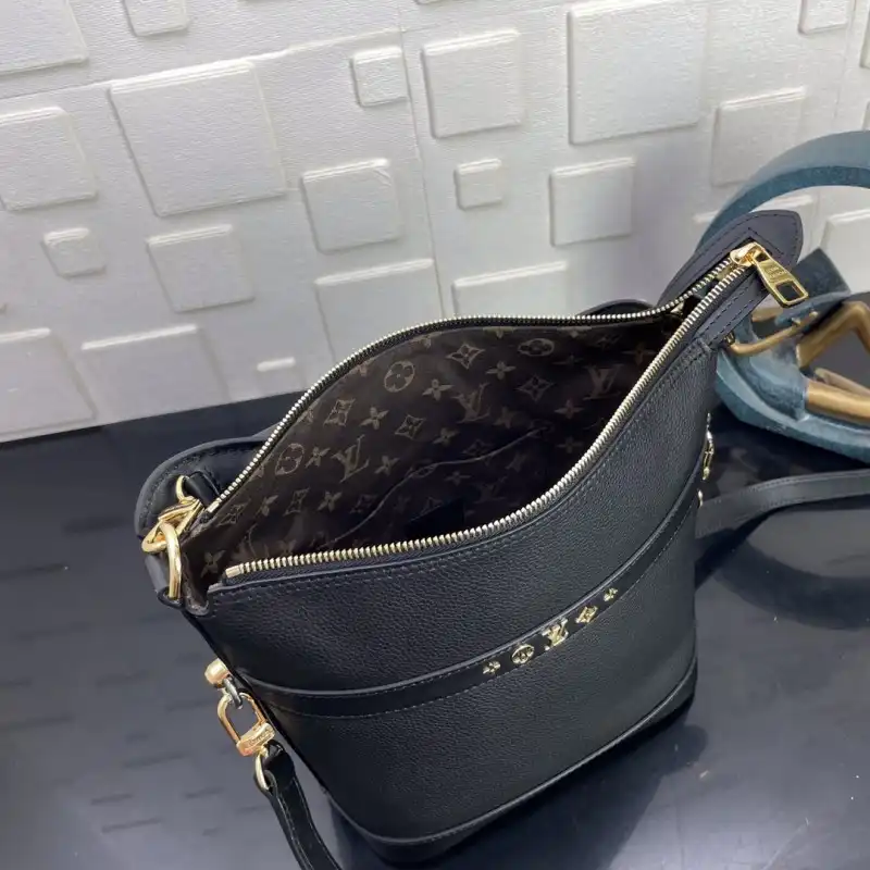 LV Bags 2107YA0097