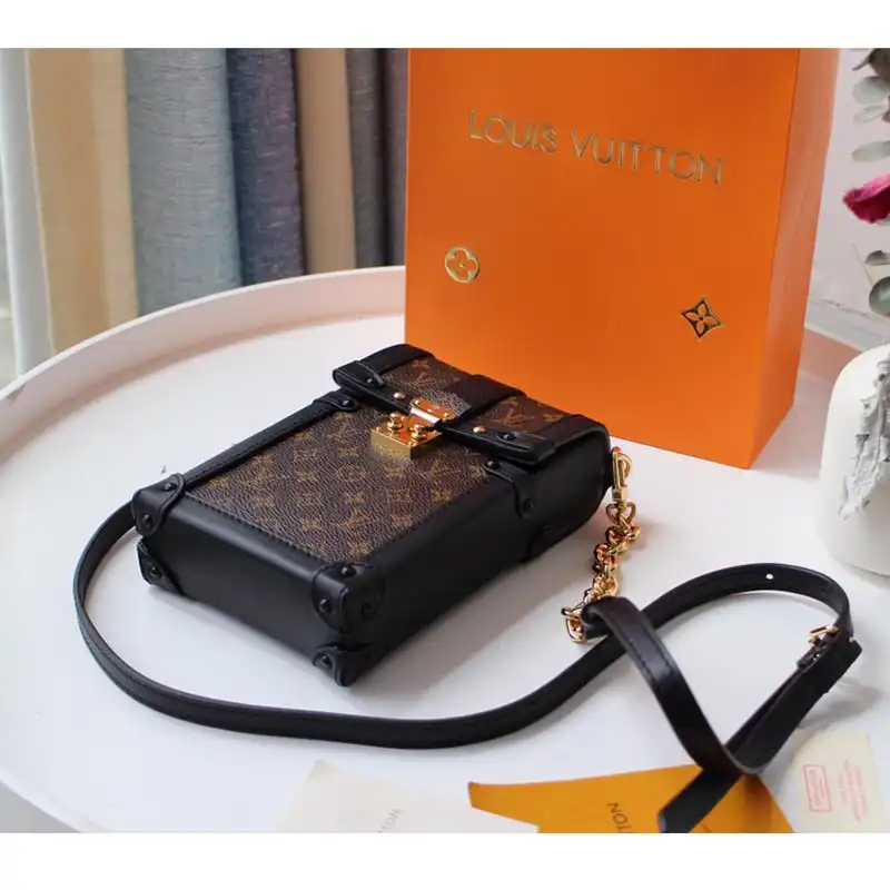 LV Bags 2107YA0116