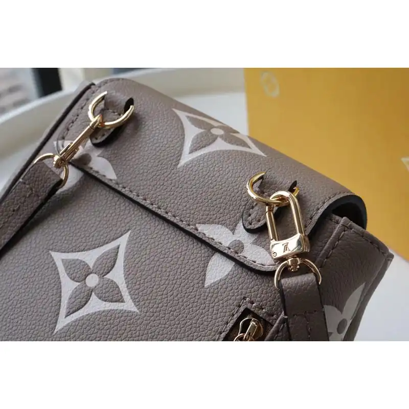 LV Bags 2107YA0126