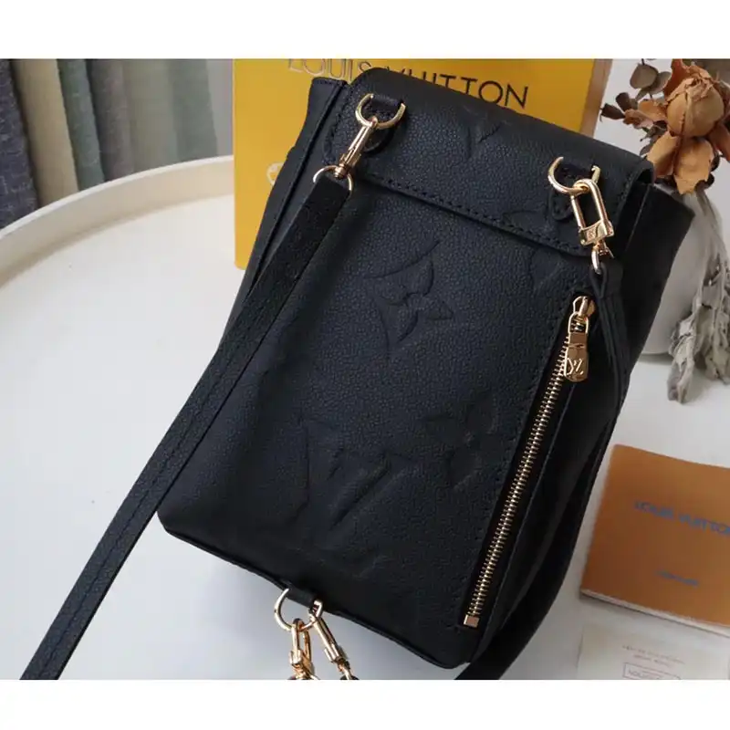 LV Bags 2107YA0127