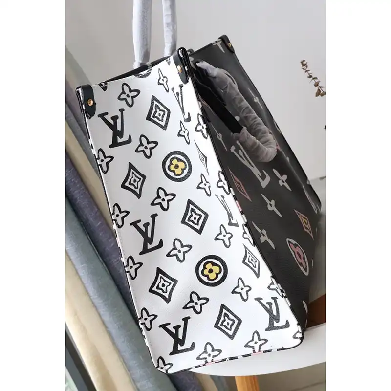 LV Bags 2107YA0132