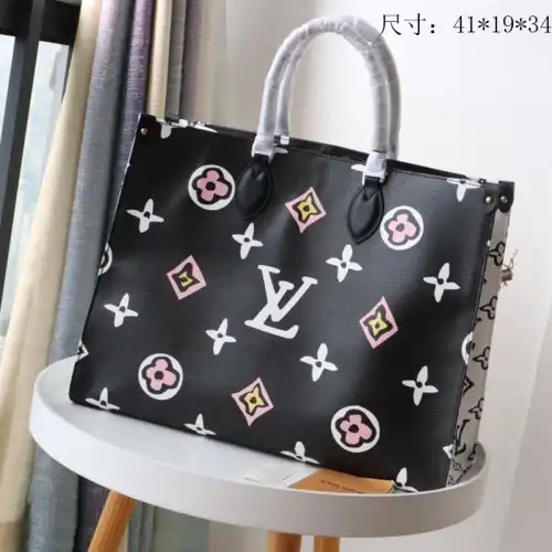 LV Bags 2107YA0132