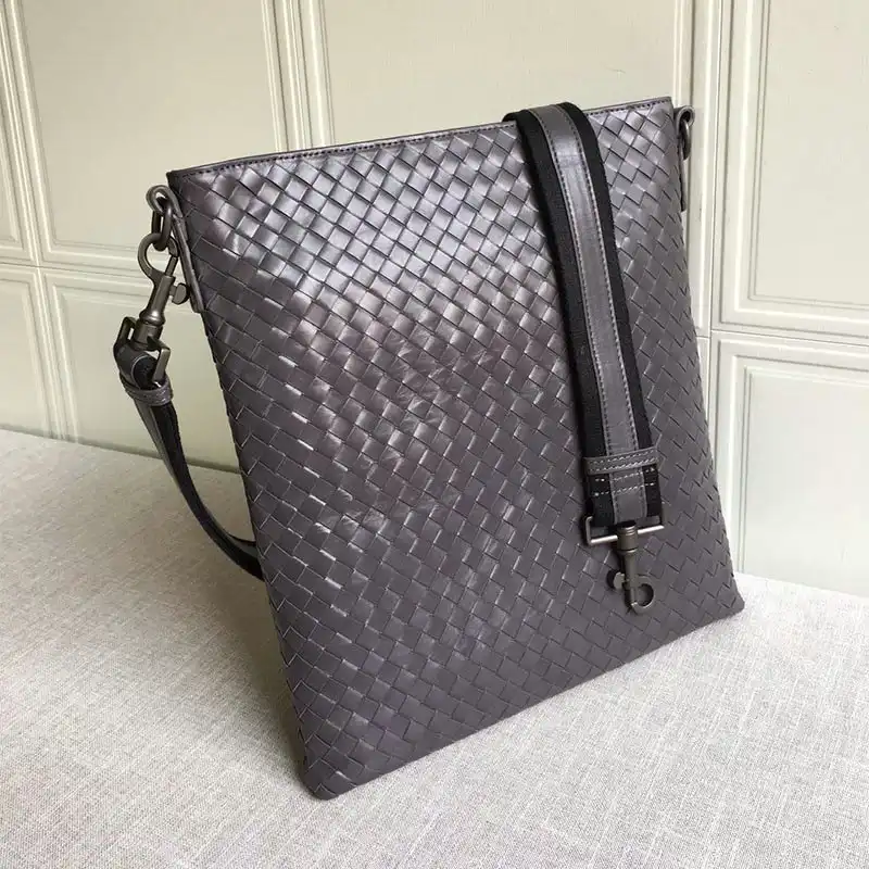 Official Brother Sam Bottega Veneta Bag 2108SF0136