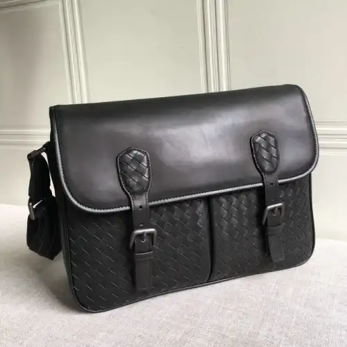 Bottega Veneta Bag 2108SF0211