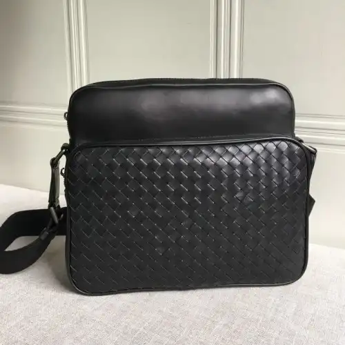 Bottega Veneta Bag 2108SF0311