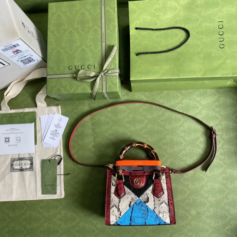 Cheap Gucci s Bags 2108YA0017