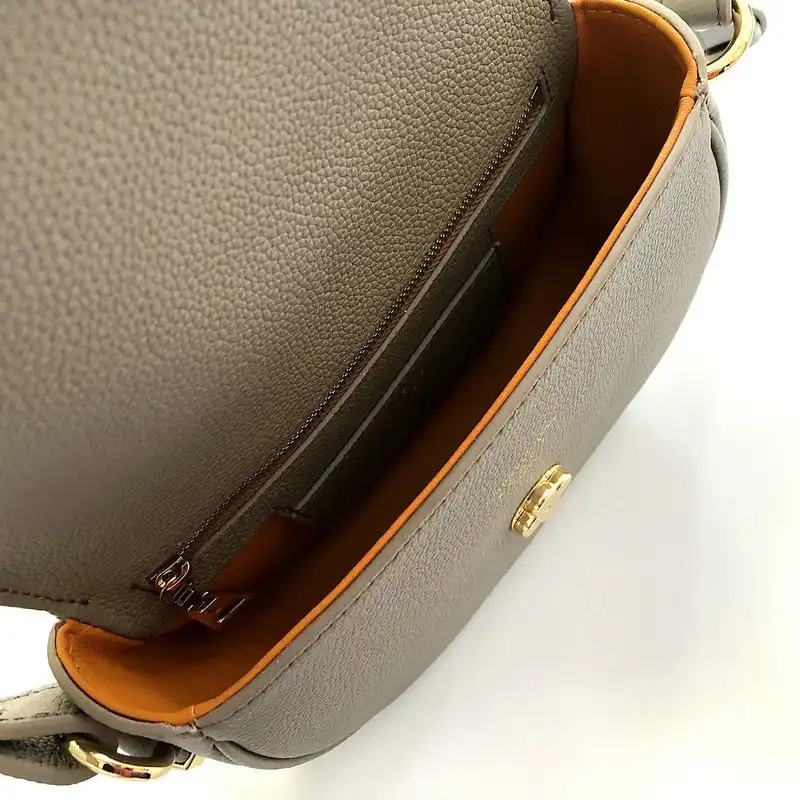 LV Bags 2109DJ0011