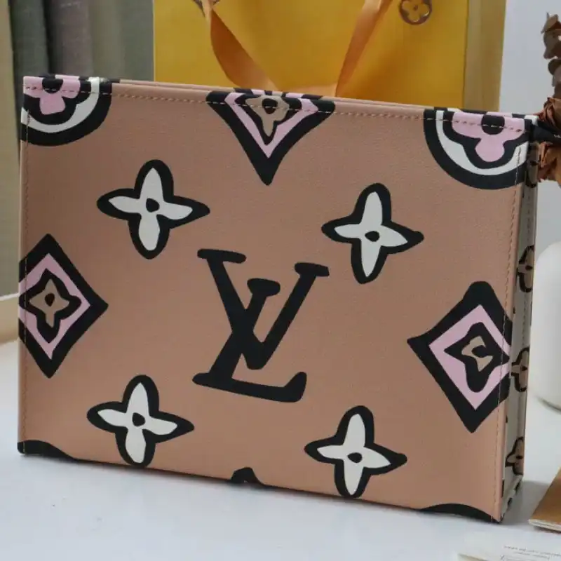 LV Bags 2109DJ0020