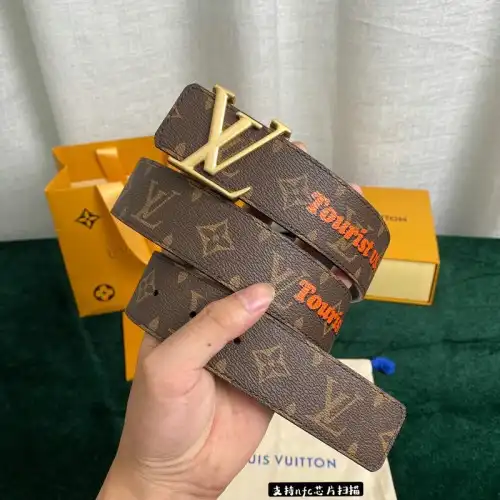 LV Belts 2109XA0019