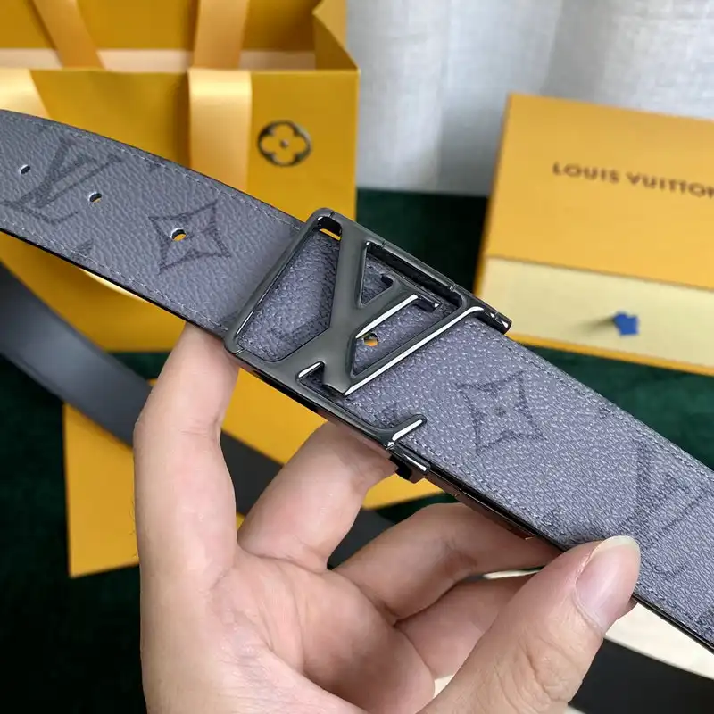 LV Belts 2109XA0045