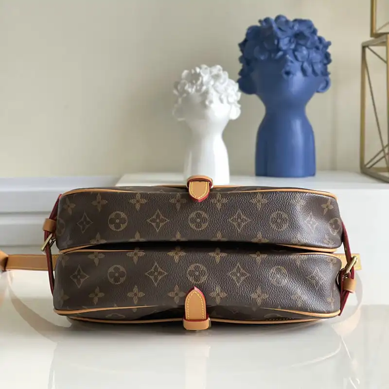 LV Bag 2109YA0039