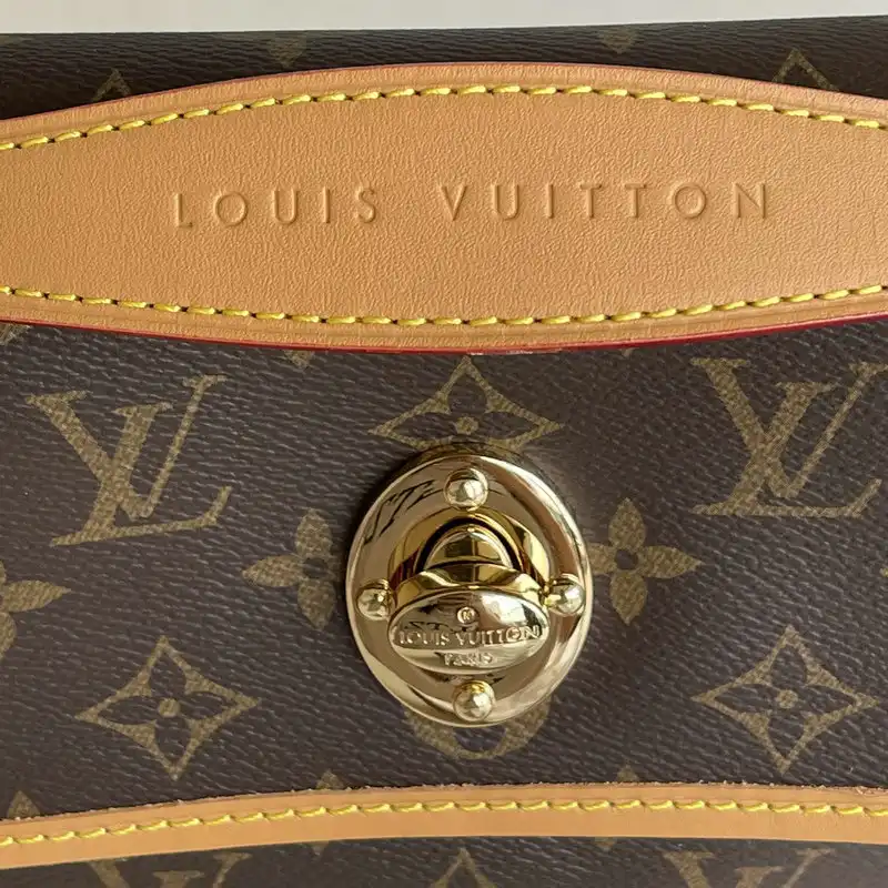 LV Bag 2109YA0040