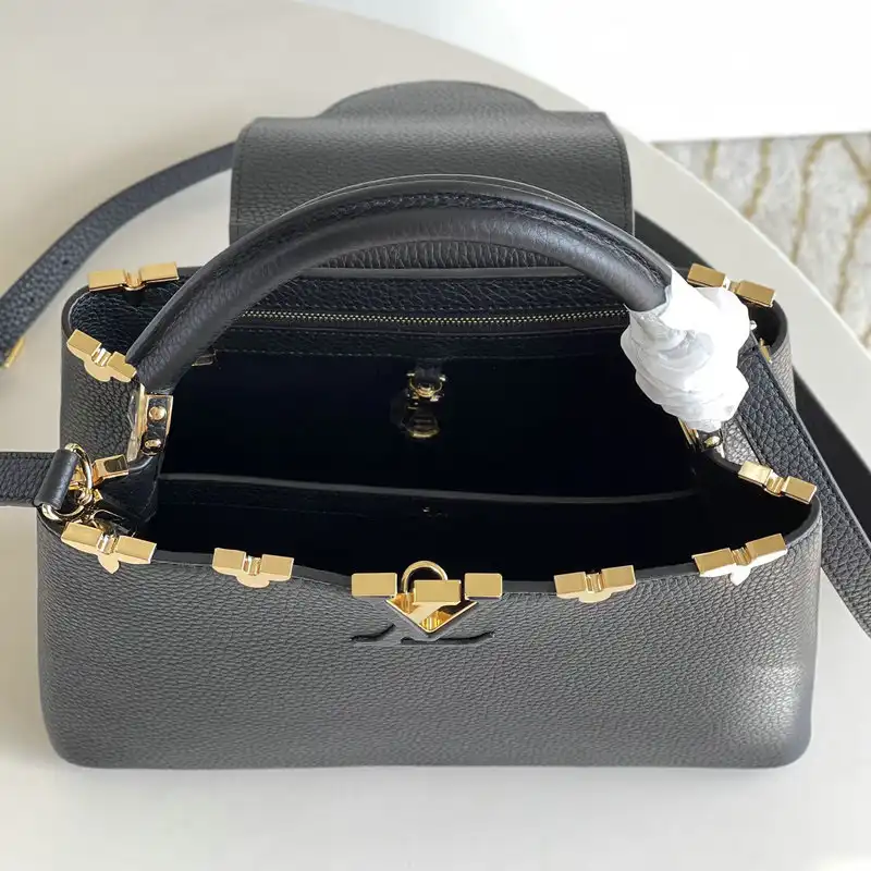 LV Bag 2109YA0076