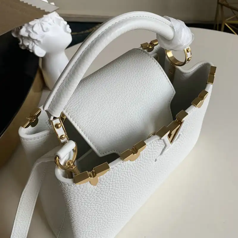 LV Bag 2109YA0077