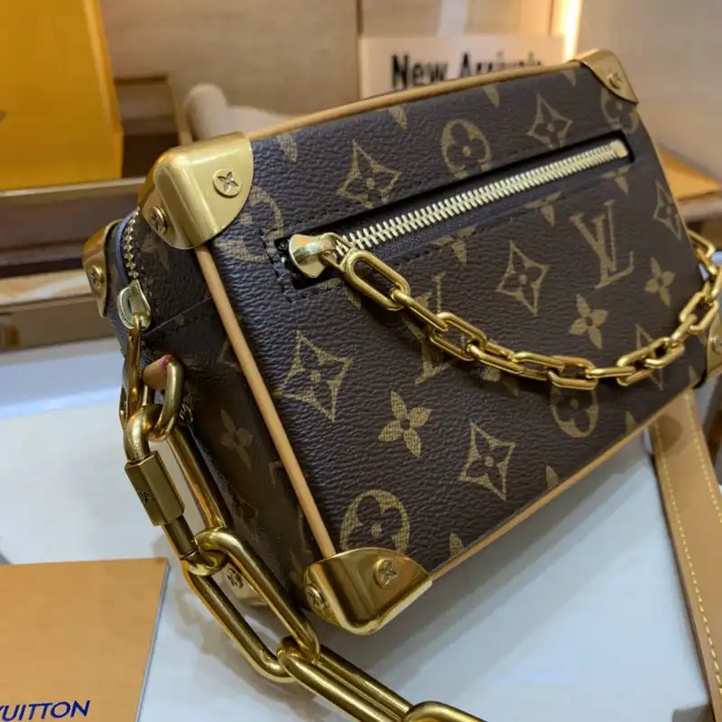 LV Bag 2109YA0109