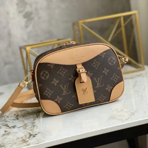 LV Bag 2109YA0110