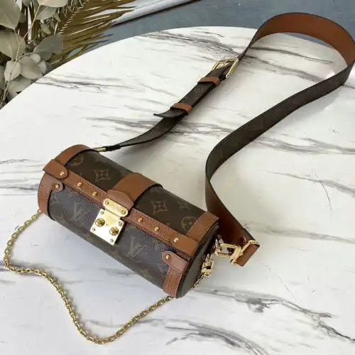 LV Bag 2109YA0111