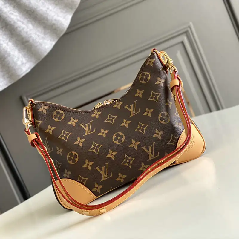 LV Bag 2109YA0112