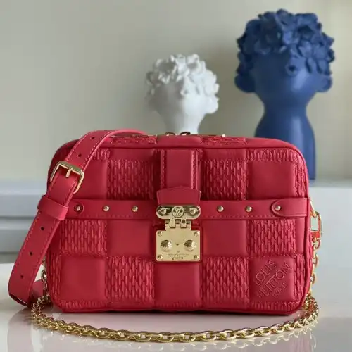 LV Bag 2109YA0128