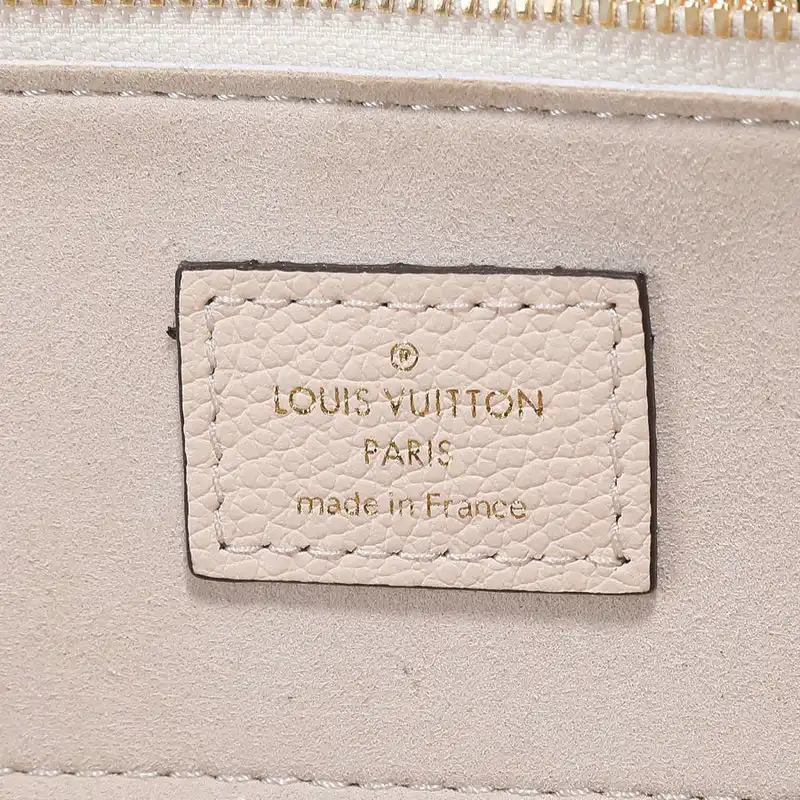 LV Bag 2109YA0146