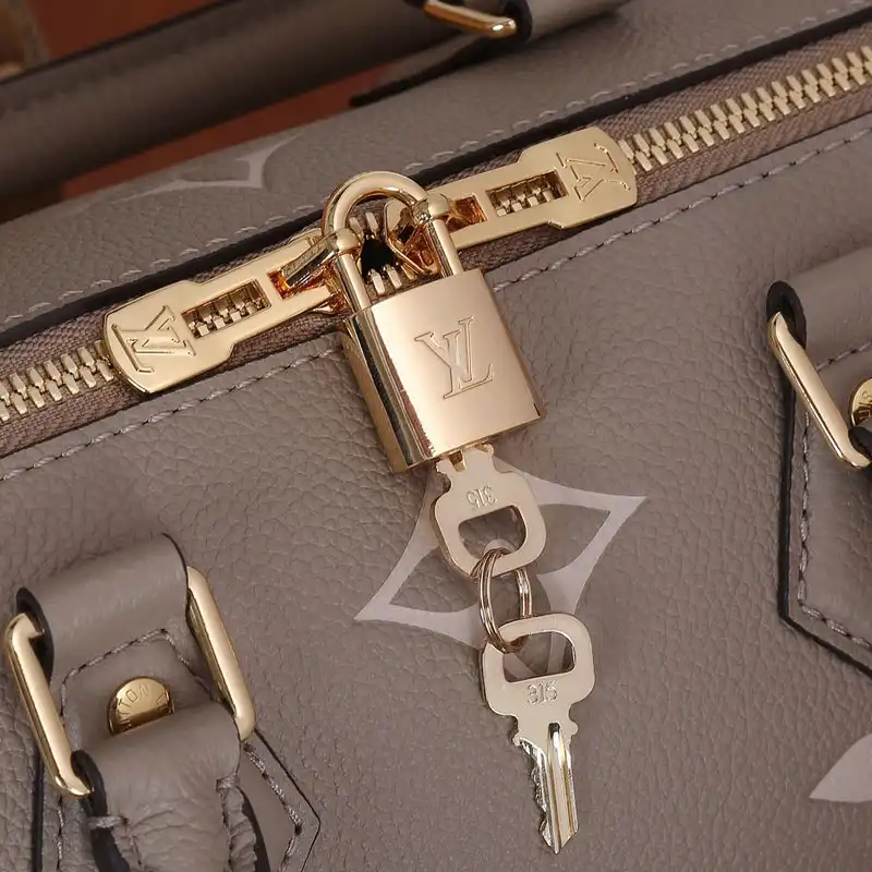 LV Bag 2109YA0147