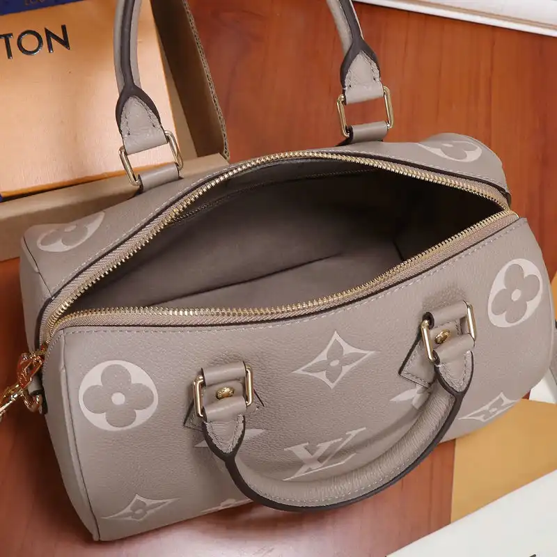 LV Bag 2109YA0147