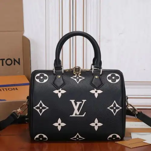 LV Bag 2109YA0148